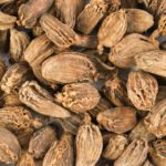 Kattu Yelakkai (Black Cardamom) 3